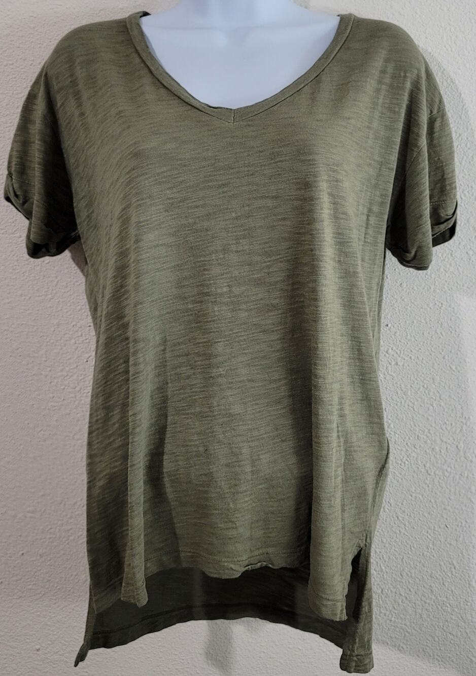 Postage Stamp Anthropologie Green V Neck Slub Knit Top Small Hi Low Hem Soft